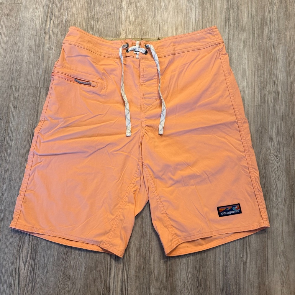 Patagonia Mens 31 Stretch Wavefarer Board Shorts Peach